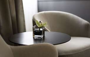 The Benson Portland, Curio Collection by Hilton