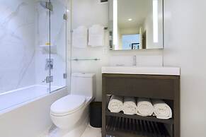 The Benson Portland, Curio Collection by Hilton