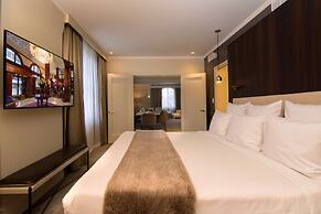 The Benson Portland, Curio Collection by Hilton