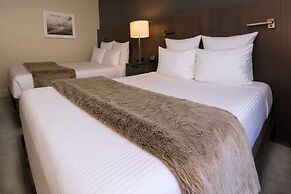 The Benson Portland, Curio Collection by Hilton