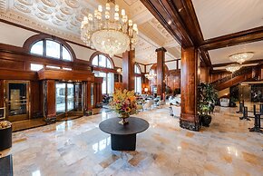 The Benson Portland, Curio Collection by Hilton