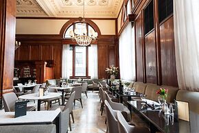 The Benson Portland, Curio Collection by Hilton