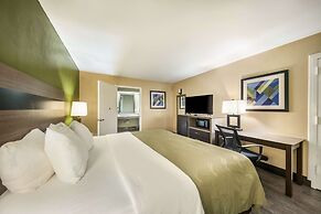 Quality Inn & Suites Garland - East Dallas