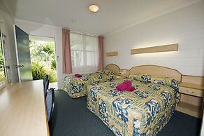 Colonial Court Motor Inn