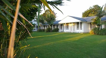 Colonial Court Motor Inn