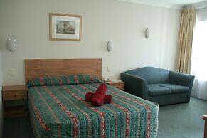 Colonial Court Motor Inn