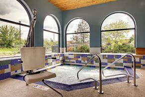 Holiday Inn Express & Suites Aurora - Naperville by IHG