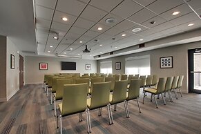 Holiday Inn Express & Suites Aurora - Naperville by IHG