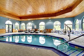 Holiday Inn Express & Suites Aurora - Naperville by IHG