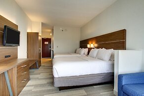 Holiday Inn Express & Suites Aurora - Naperville by IHG