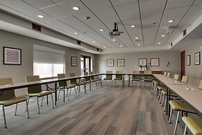 Holiday Inn Express & Suites Aurora - Naperville by IHG