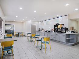 Garner Hotel Decatur Forsyth by IHG