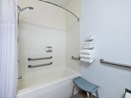 Garner Hotel Decatur Forsyth by IHG