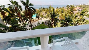 Park Royal Beach Ixtapa - All Inclusive