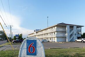 Motel 6 Cincinnati, OH