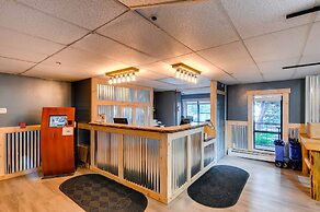 River Mountain Lodge