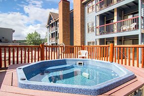 River Mountain Lodge