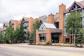 River Mountain Lodge