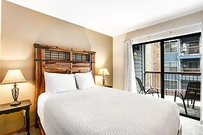 River Mountain Lodge