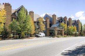 River Mountain Lodge