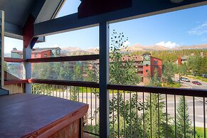 River Mountain Lodge