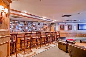 River Mountain Lodge