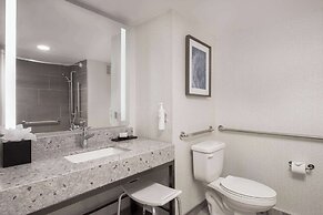 Embassy Suites by Hilton Minneapolis Airport
