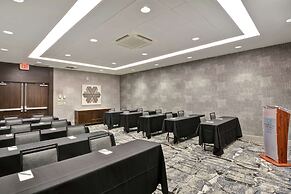 Embassy Suites by Hilton Minneapolis Airport