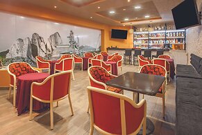 CHN Hotel Monterrey Norte, Trademark Collection by Wyndham