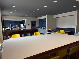 Comfort Inn & Suites Olathe - Kansas City