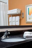 Fairfield Inn & Suites Victoria