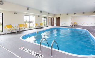 Fairfield Inn & Suites Victoria