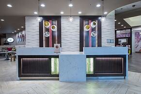 DoubleTree by Hilton Winston Salem - University