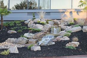 DoubleTree by Hilton Winston Salem - University