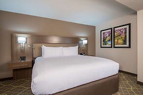 DoubleTree by Hilton Winston Salem - University