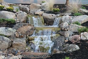 DoubleTree by Hilton Winston Salem - University