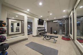 DoubleTree by Hilton Winston Salem - University