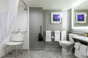 DoubleTree by Hilton Winston Salem - University