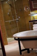 Renaissance Wind Creek Aruba Resort