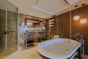 Renaissance Wind Creek Aruba Resort