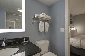 Clarion Pointe Tampa-Brandon Near Fairgrounds and Casino