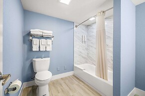 Clarion Pointe Tampa-Brandon Near Fairgrounds and Casino