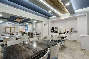 Clarion Pointe Tampa-Brandon Near Fairgrounds and Casino