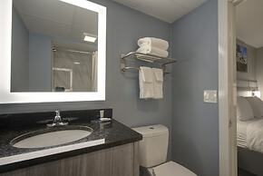 Clarion Pointe Tampa-Brandon Near Fairgrounds and Casino