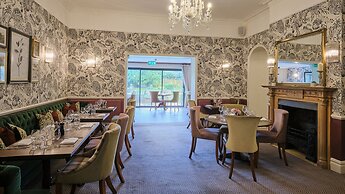 Stratton House Hotel & Spa