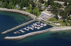 Beach Gardens Resort and Marina