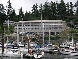 Beach Gardens Resort and Marina