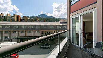 Adara Hotel