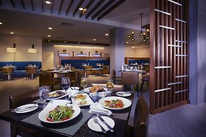 The Madison Concourse Hotel and Governor's Club