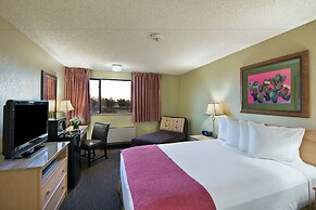 Oxnard Inn Lancaster